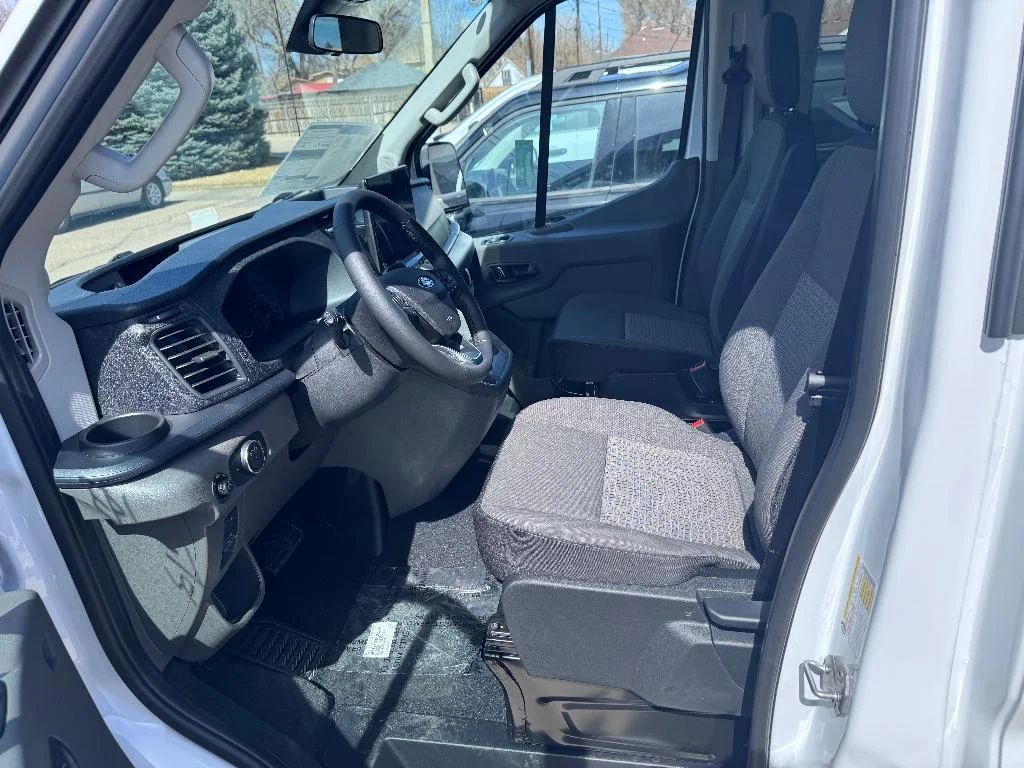 Used 2025 White Ford XL image 16