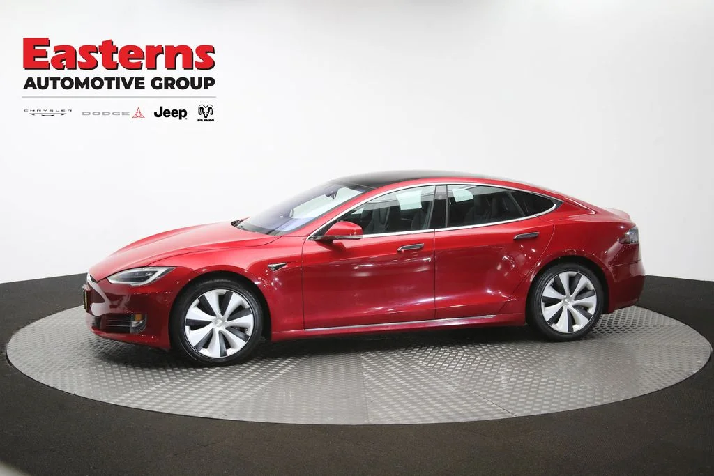 Used 2020 Red Tesla Long Range Plus image 54