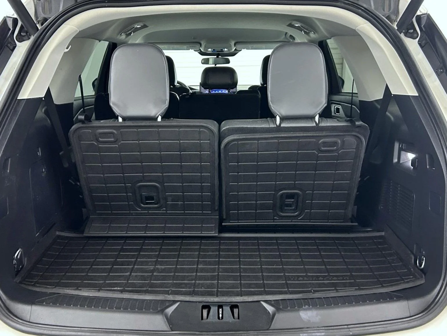 Used 2025 White Ford Active image 24