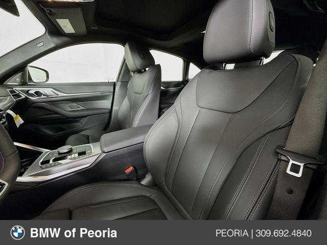 2026 BMW 4 Series M440i - Photo 21