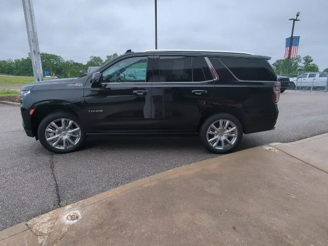 Used 2022 Black Chevrolet High Country image 33
