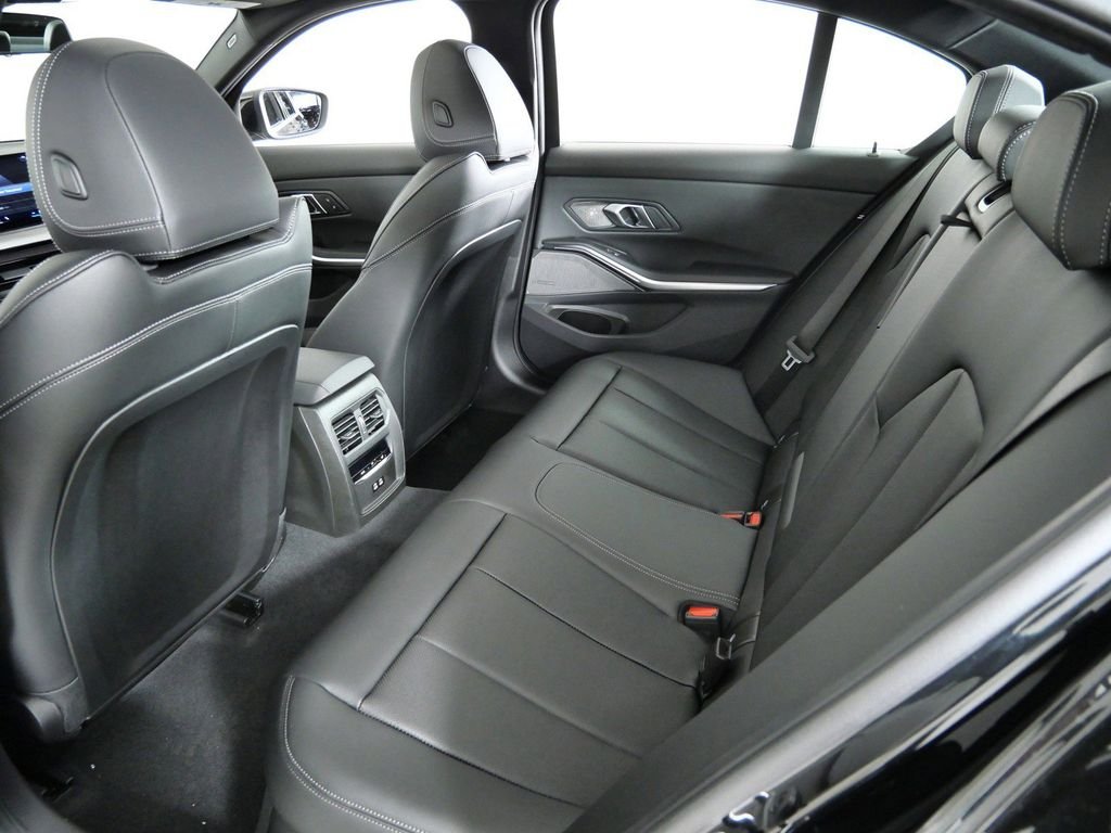 Used 2026 Black Sapphire Metallic BMW 330i xDrive image 31