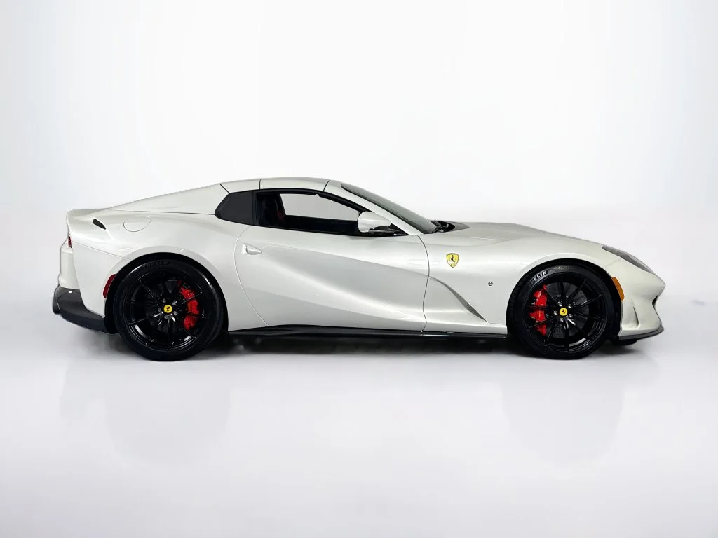 Used 2023 Bianco Italia Ferrari Base image 10