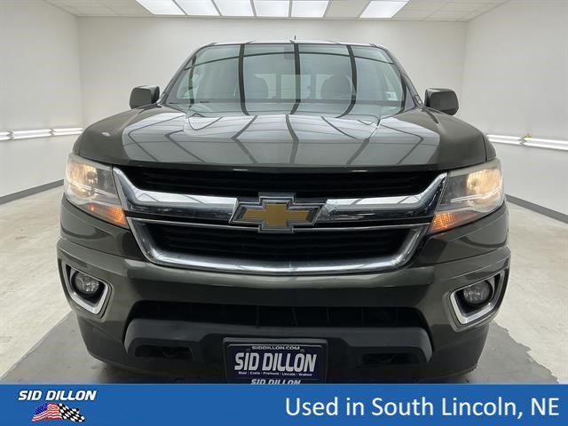 Used 2018 DEEPWOOD GREEN METALLIC Chevrolet 4WD LT image 2