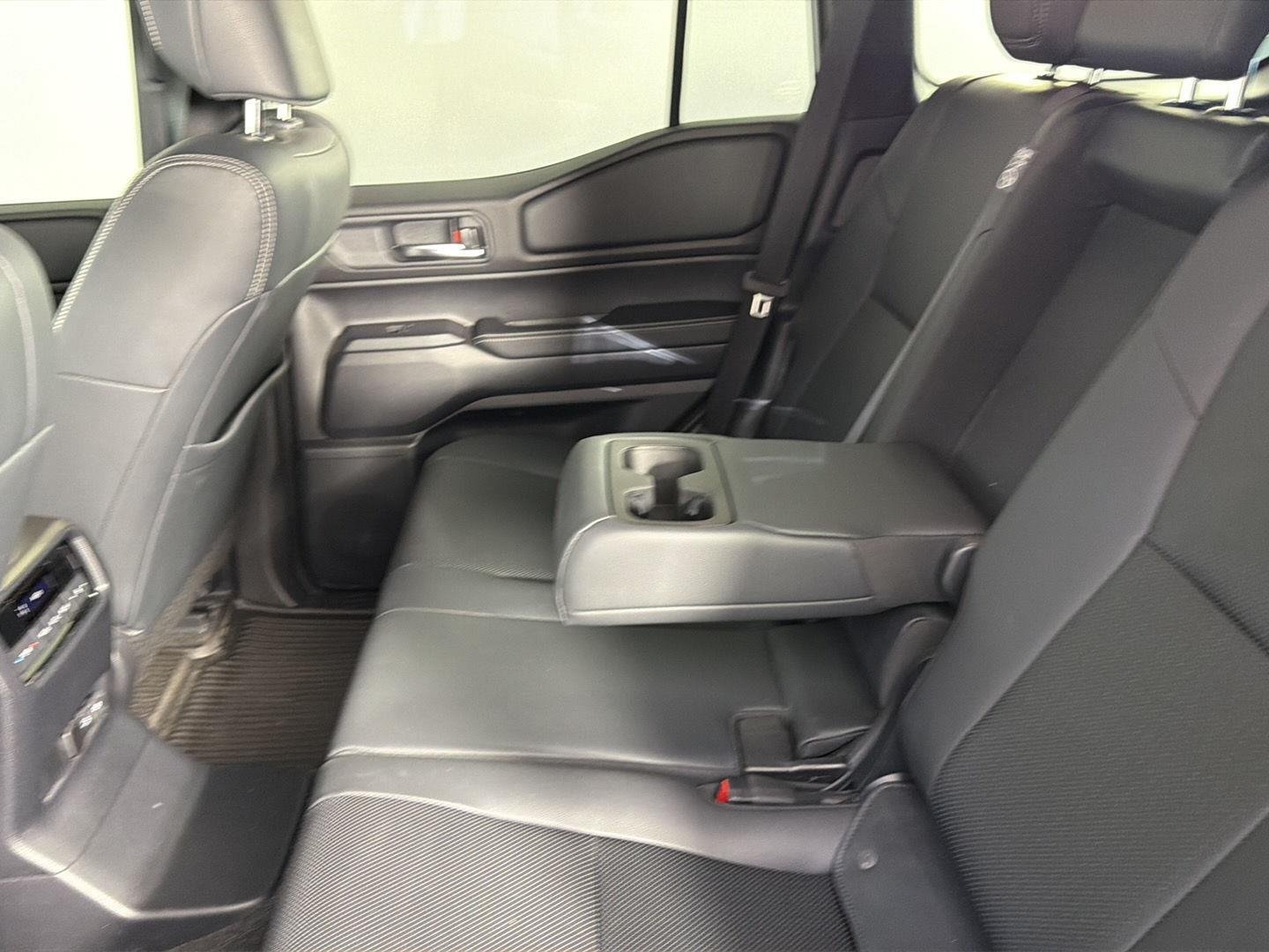 Used 2024 Wind Chill Pearl Toyota Base image 21