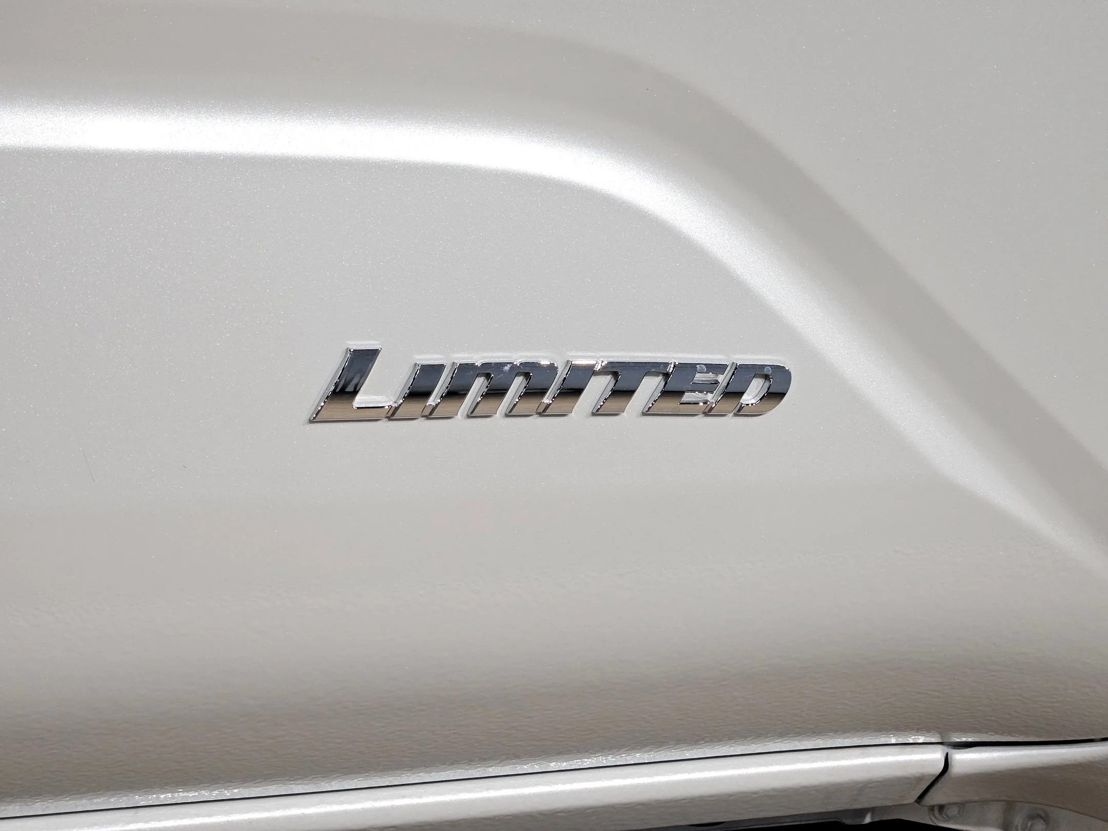 New 2026 Wind Chill Pearl Toyota Limited Hybrid image 26