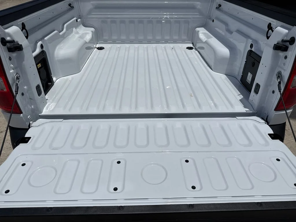 New 2025 White Ford XLT image 21