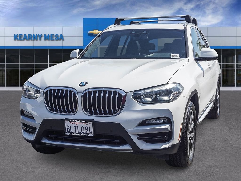 Used 2019 White BMW sDrive30i image 3