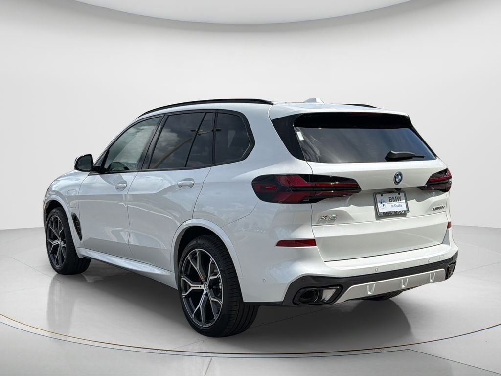 New 2026 Mineral White Metallic BMW xDrive50e image 7