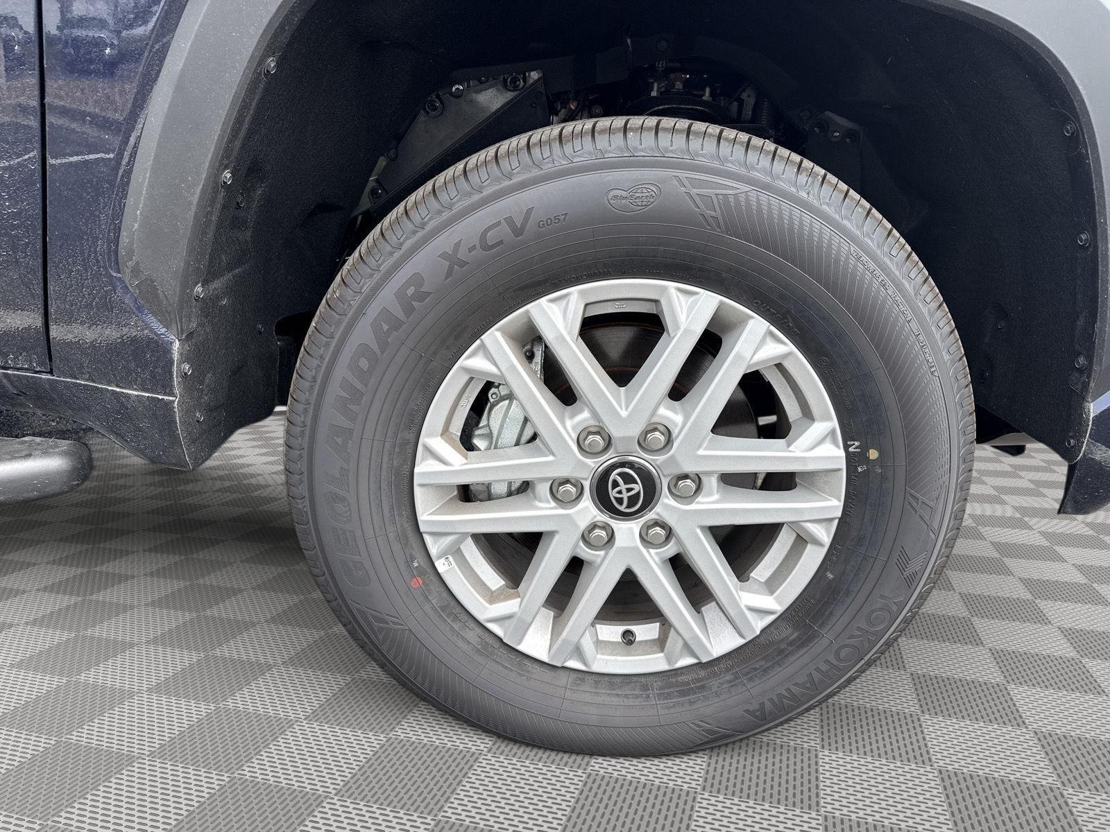 2026 Toyota Tundra SR5 - Photo 8