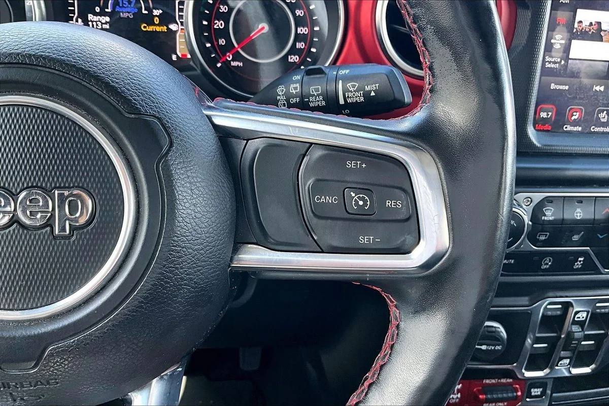 Used 2020  Jeep Rubicon 4x4 image 12