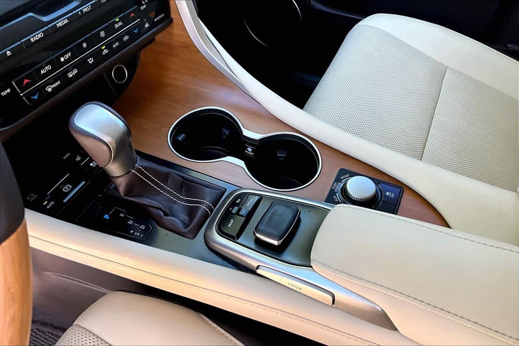 Used 2018 Beige Lexus 350 image 17