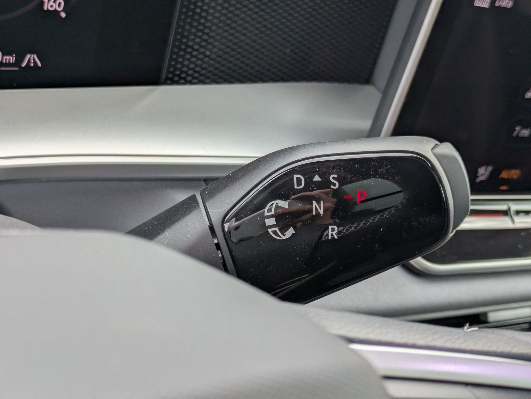 New 2026 Pure White Volkswagen SE image 12