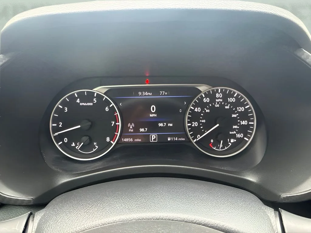 Used 2025 Black Nissan SR image 12