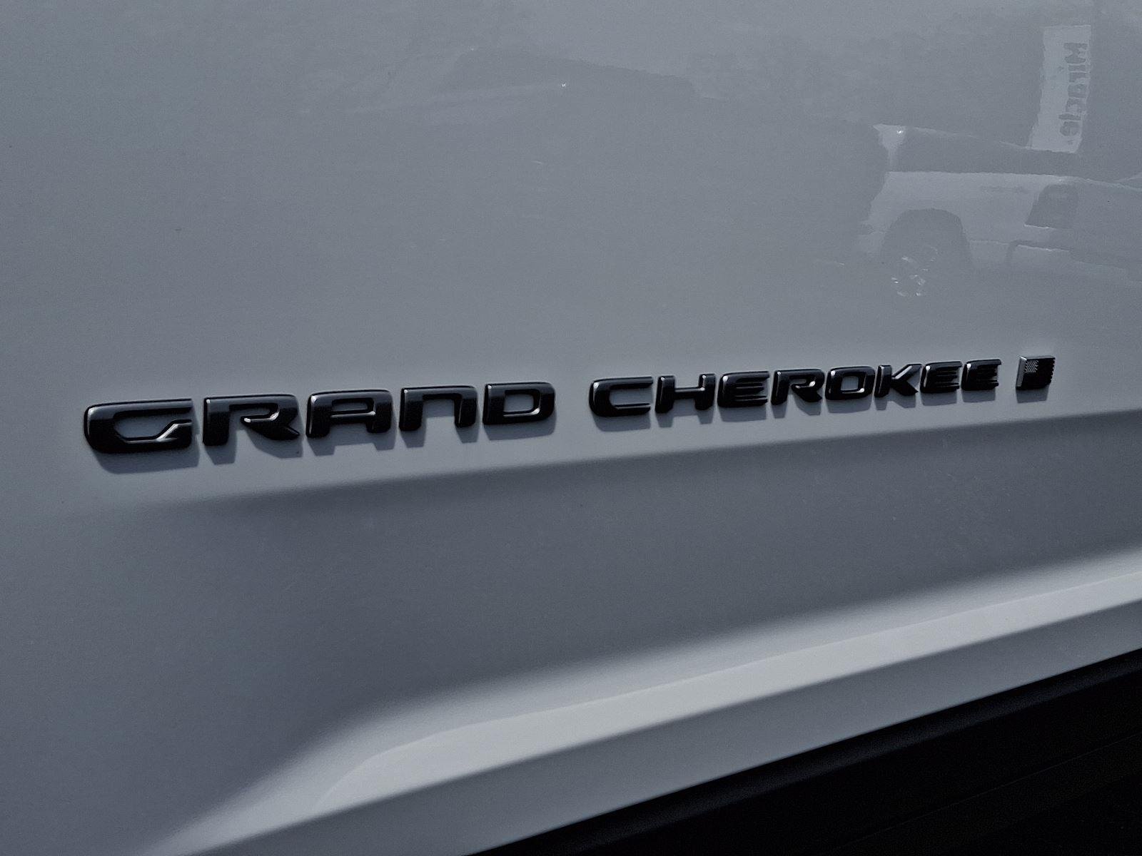 New 2026 Bright White Clearcoat Jeep Limited image 19