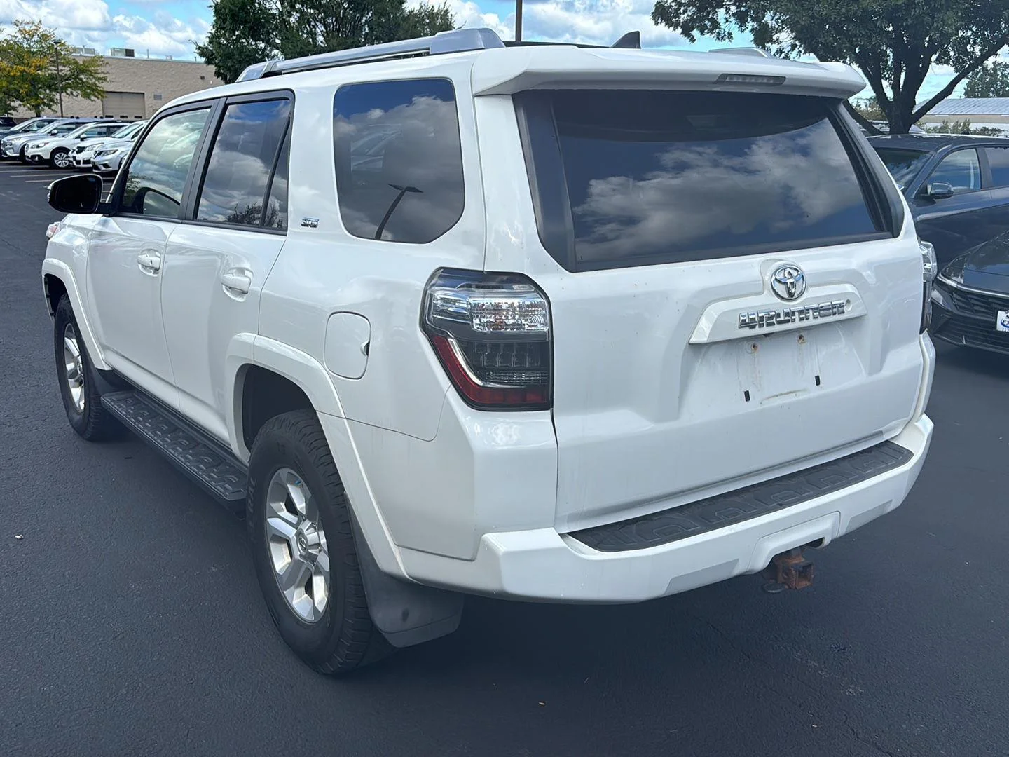 Used 2017 Super White Toyota SR5 Premium image 4
