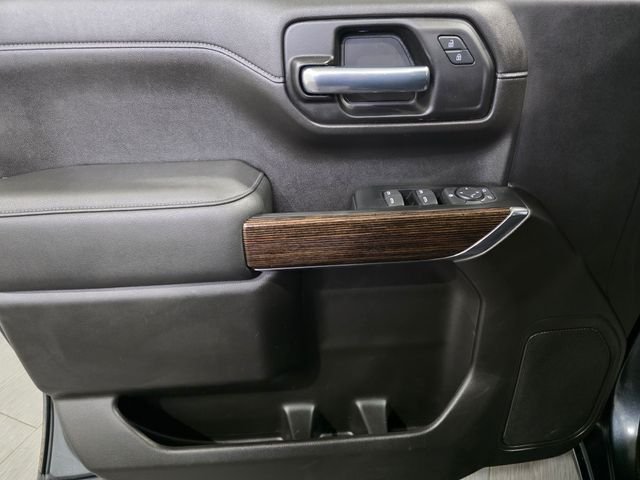 Used 2022 Blue GMC Elevation image 10