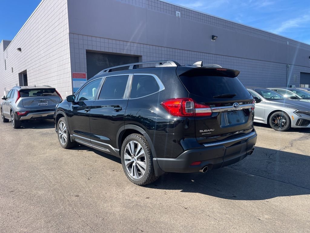 Used 2020 Subaru Ascent Limited with VIN 4S4WMAPD5L3481374 for sale in Racine, WI