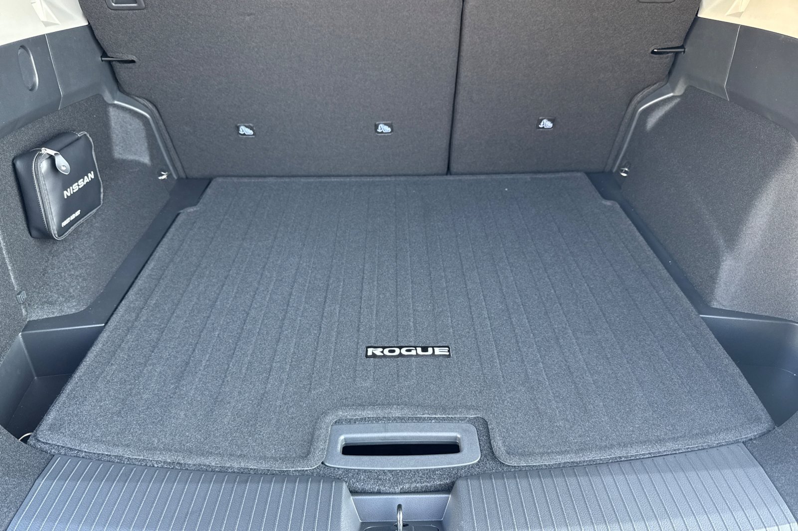 New 2026 Boulder Gray Pearl Nissan SV image 12