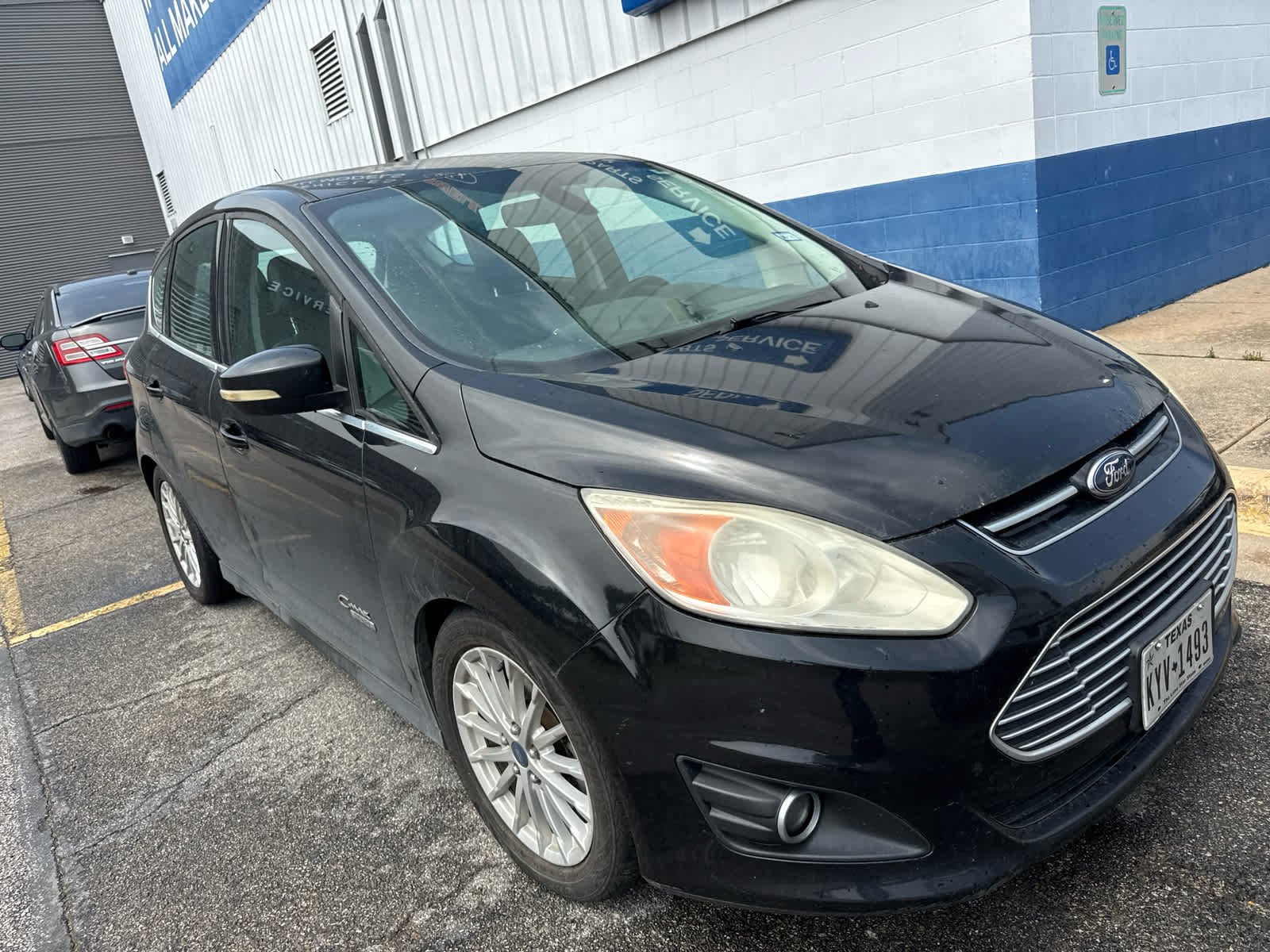 Vehicle Image 2