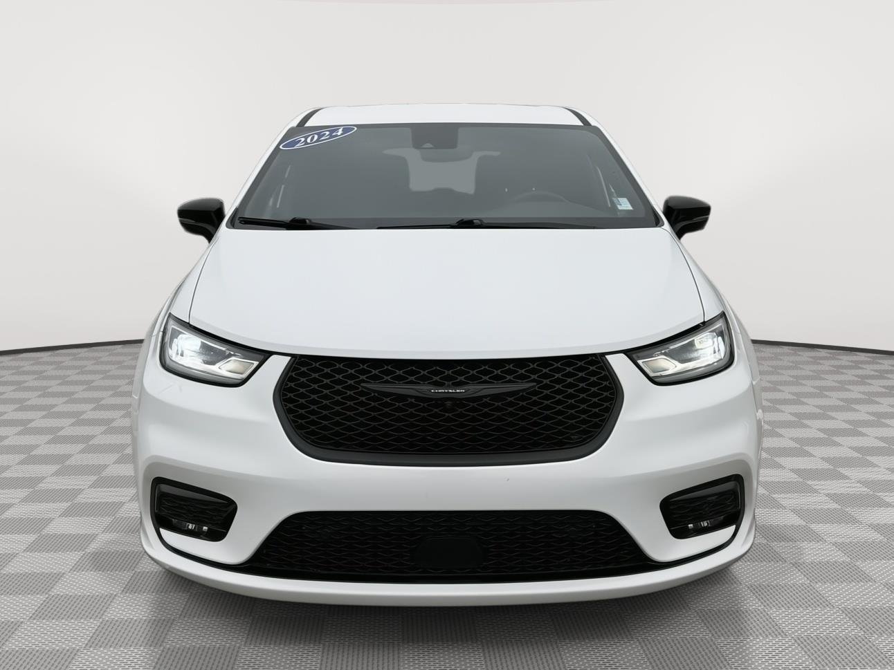 Used 2024 Chrysler Pacifica PHEV Select with VIN 2C4RC1S7XRR115173 for sale in Omaha, NE