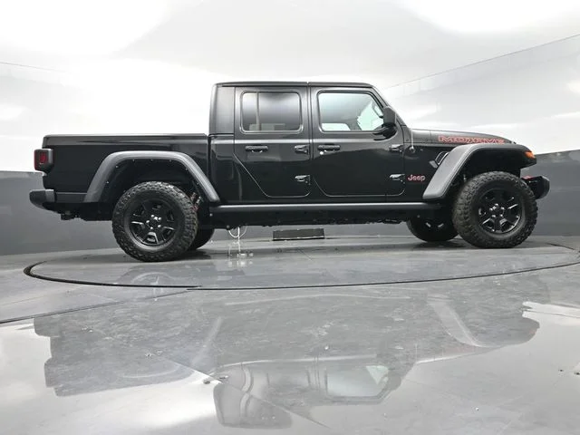 Used 2023 Black Jeep Mojave image 54