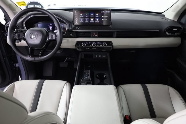 Used 2026 Gray Honda AWD RTL image 17