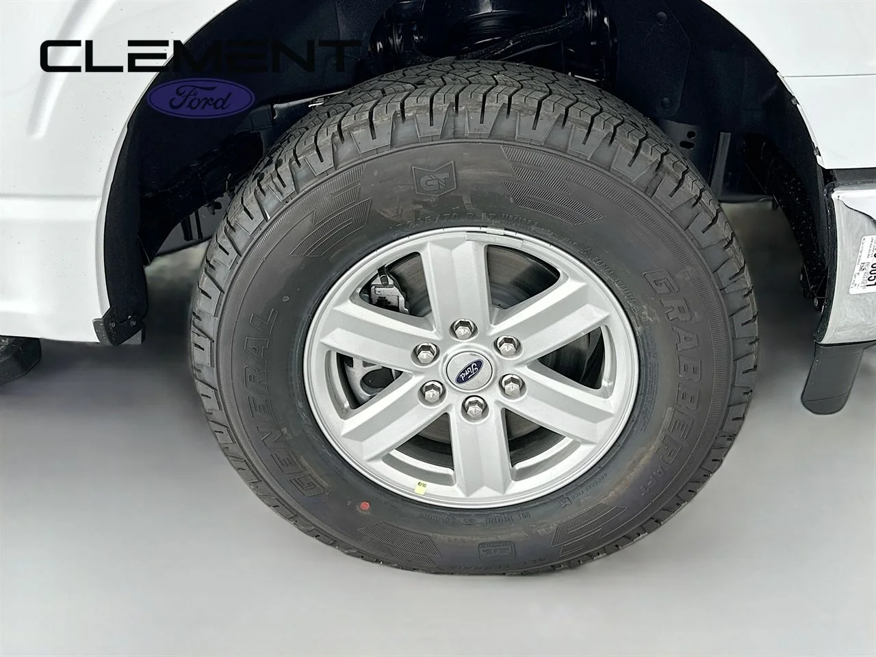 New 2026 Oxford White Ford XL image 31