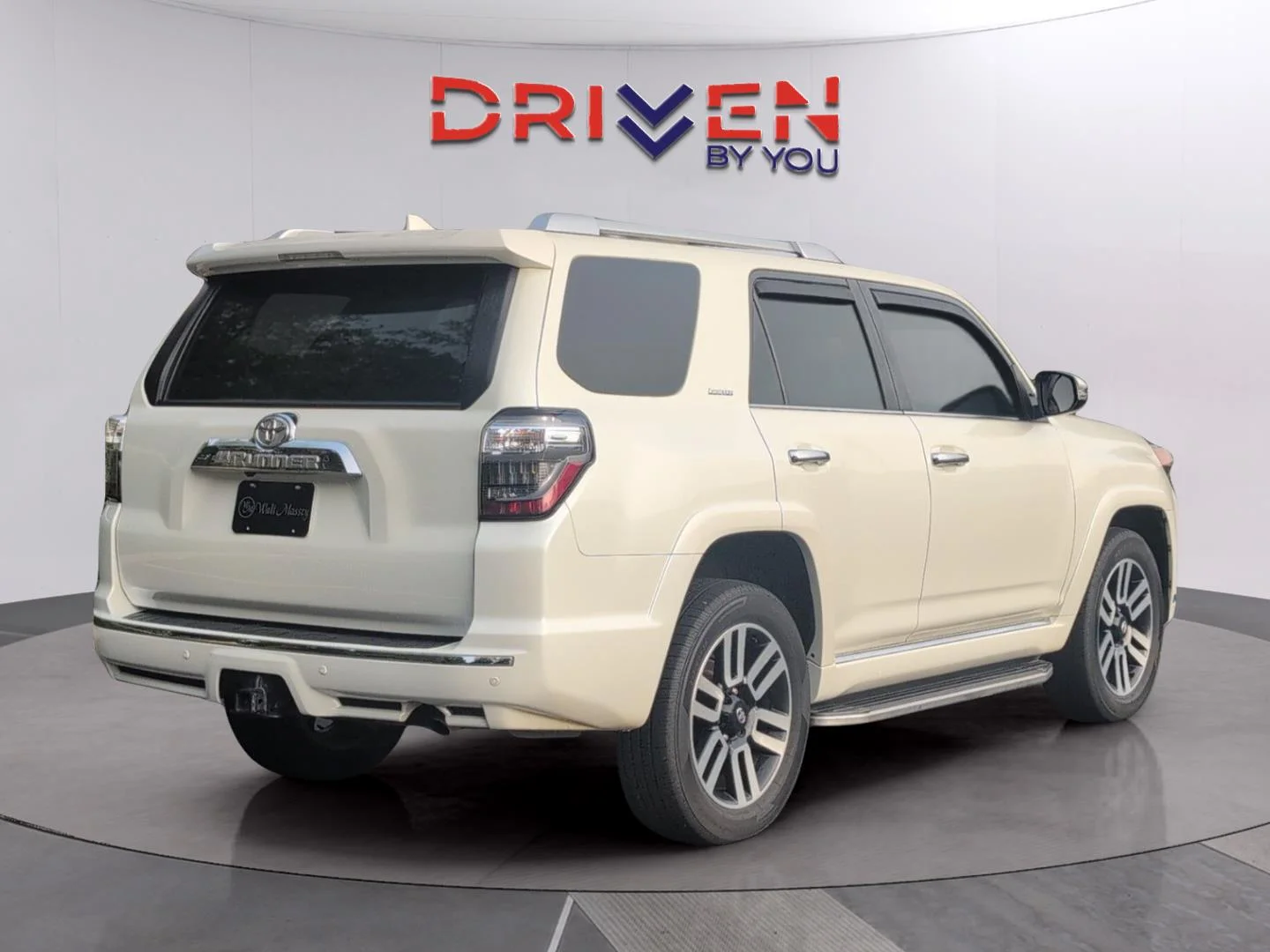 Used 2022 Blizzard Pearl Toyota Limited image 5