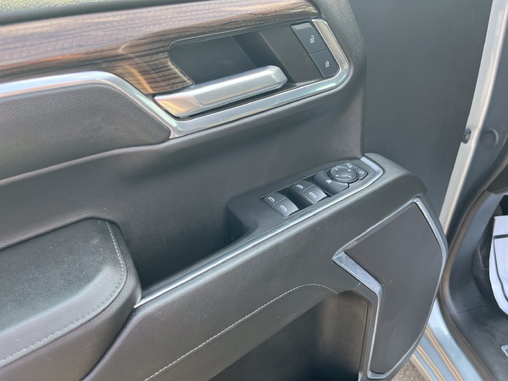 Used 2024 Gray Chevrolet LT image 13