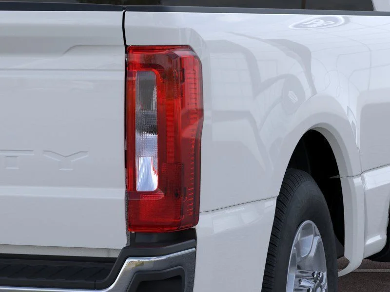 New 2026 Oxford White Ford XLT image 35