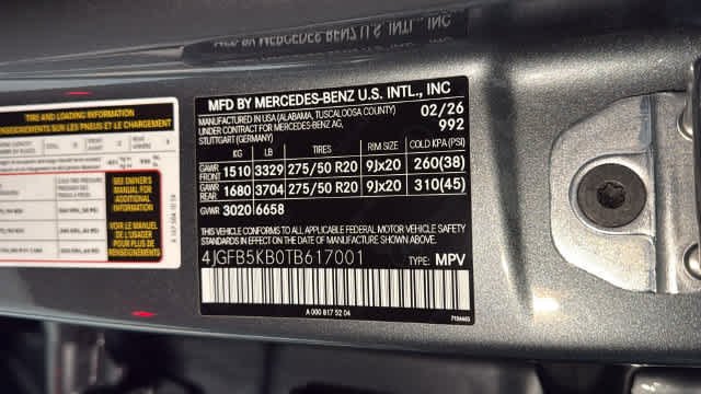 Certified Used 2026 Selenite Grey Metallic Mercedes-Benz GLE 450 image 15