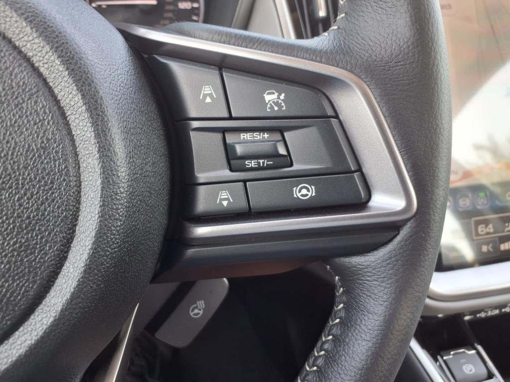 Used 2025 Cosmic Blue Pearl Subaru Limited image 23