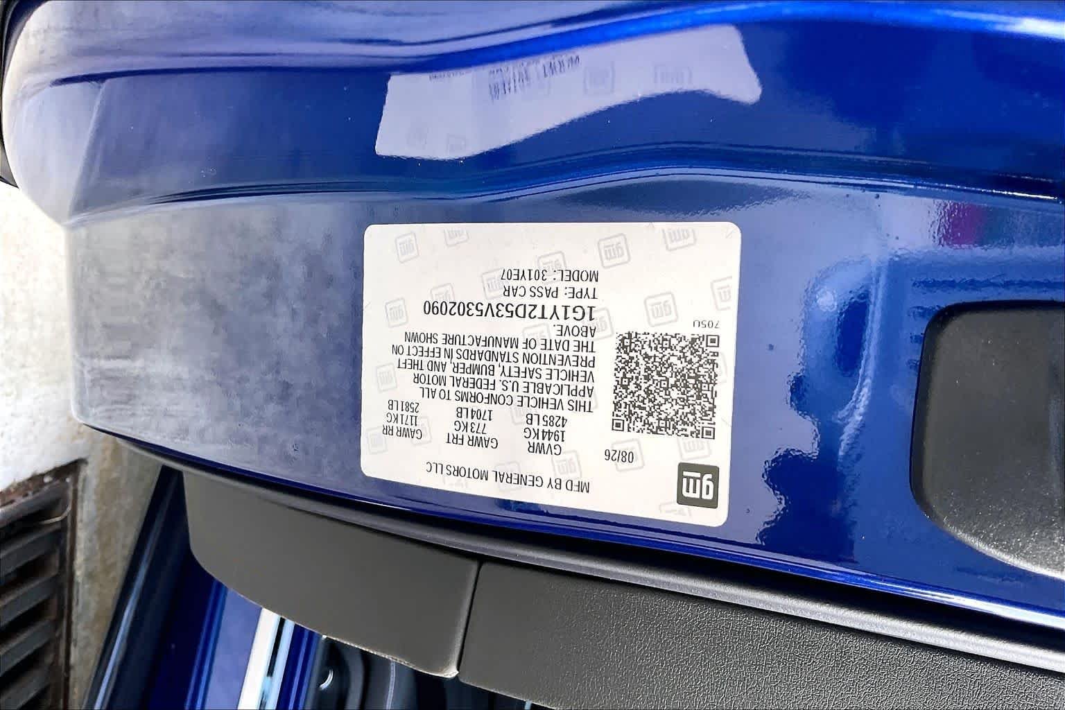 New 2027 Admiral Blue Metallic Chevrolet 2LT image 20