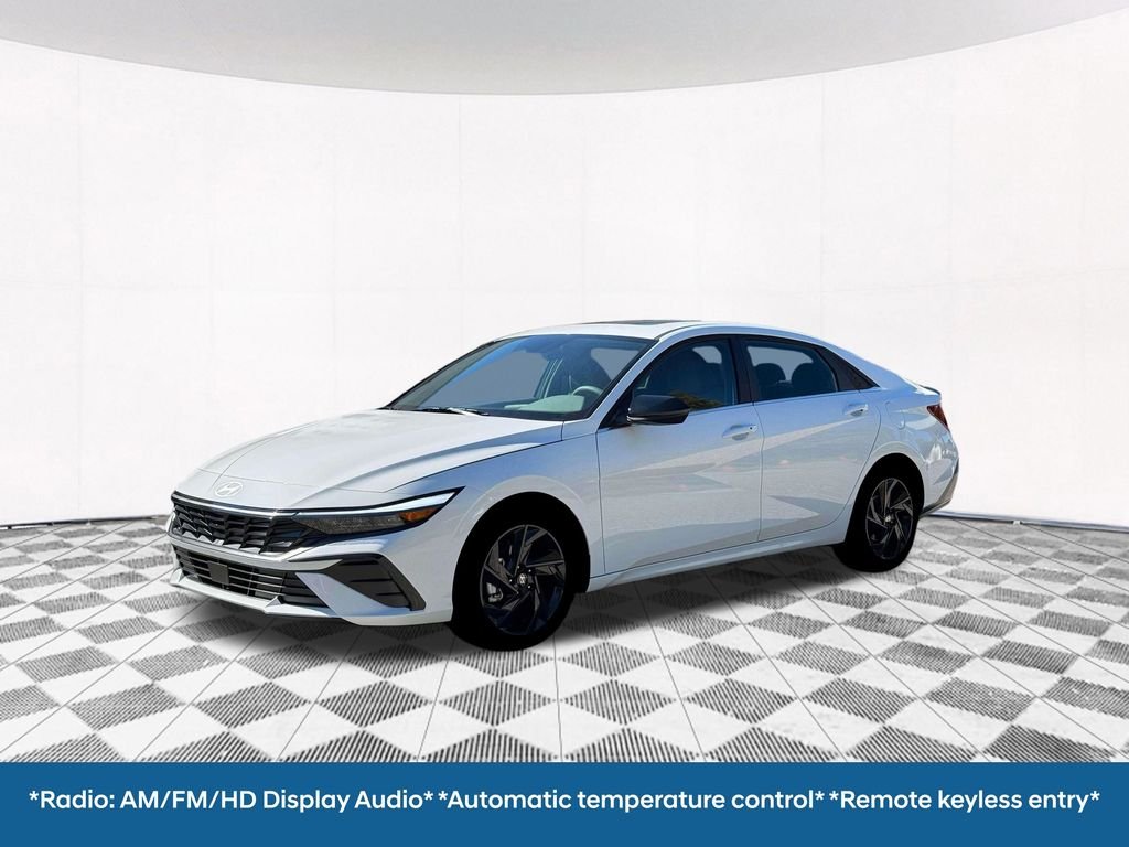 New 2026 White Hyundai SEL Sport image 2