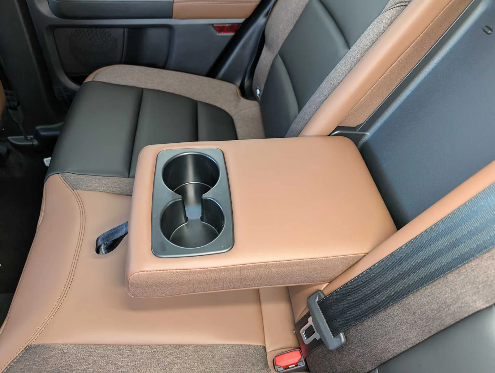 New 2025 Oxford White Ford Outer Banks® image 16