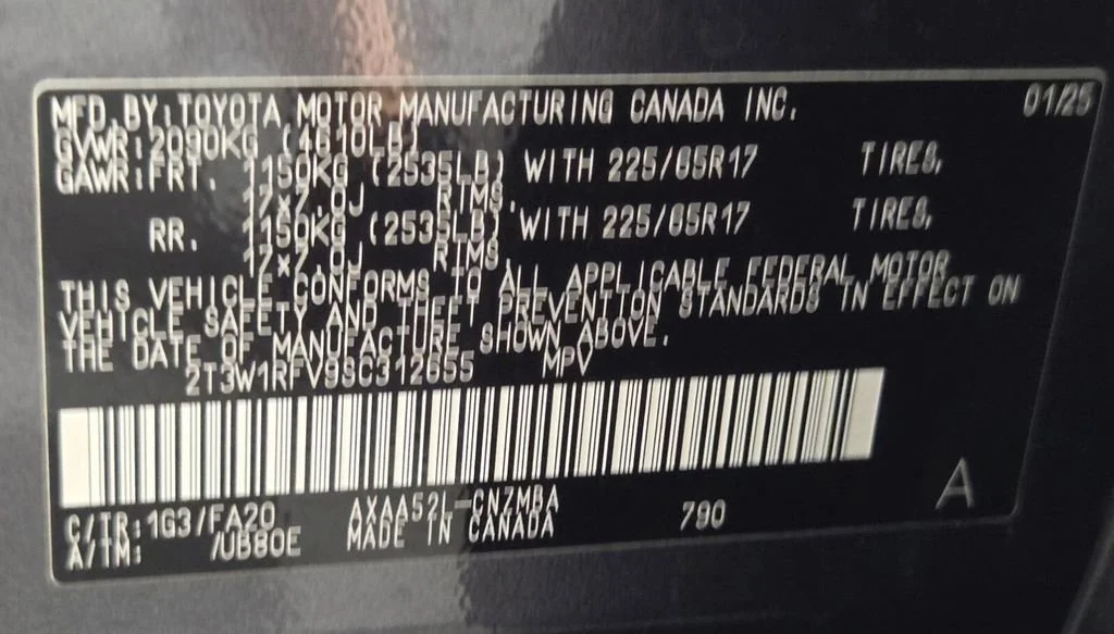 Used 2025 Magnetic Gray Metallic Toyota XLE image 33