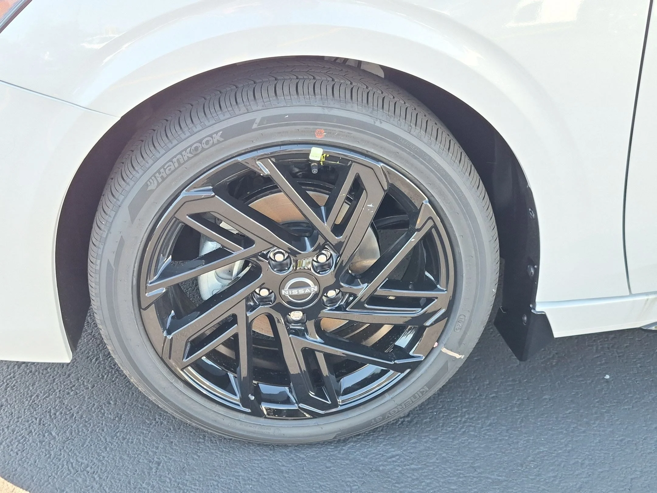 New 2027 Aspen White TriCoat / Super Black Two-tone Nissan SR Midnight Edition image 10