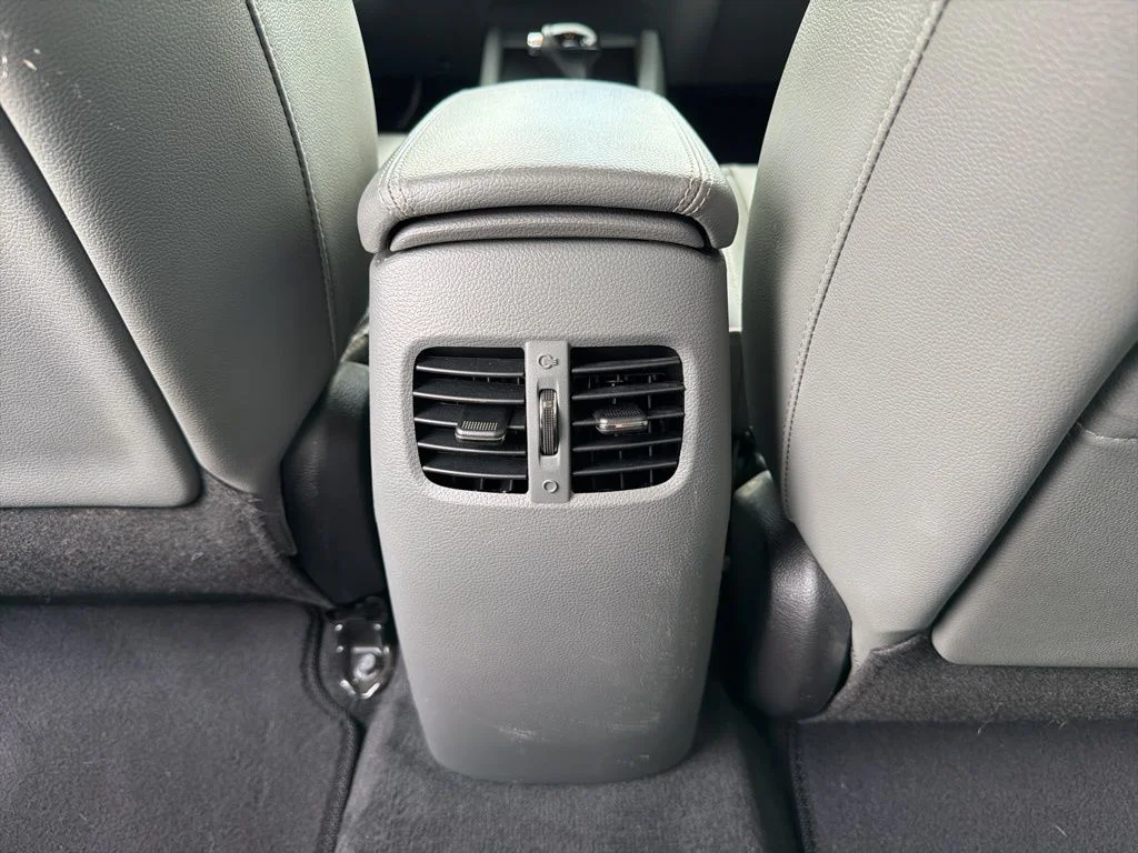 Used 2017 Black Kia EX image 19