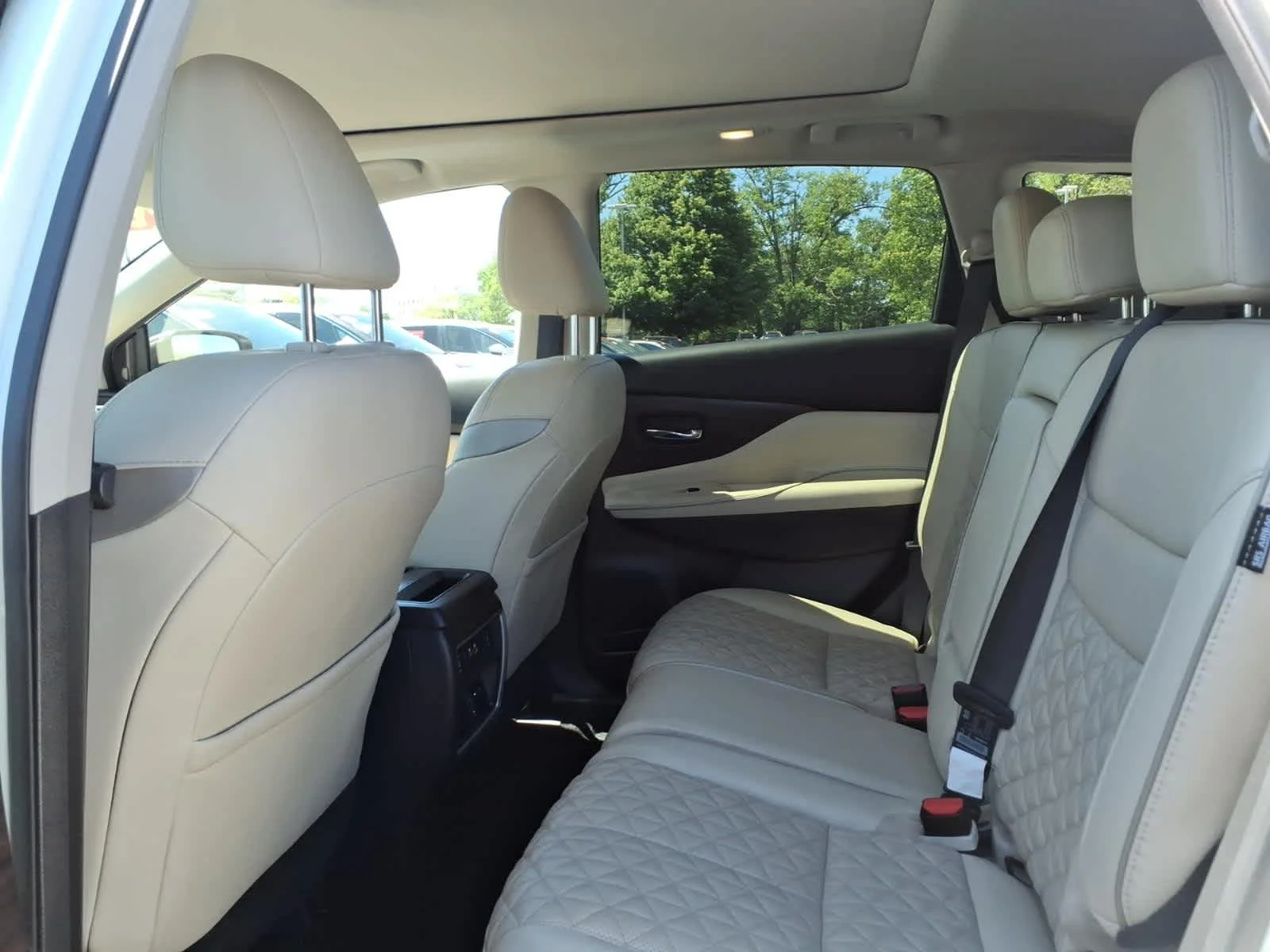 Certified Used 2020 Pearl White Tricoat Nissan Platinum image 12