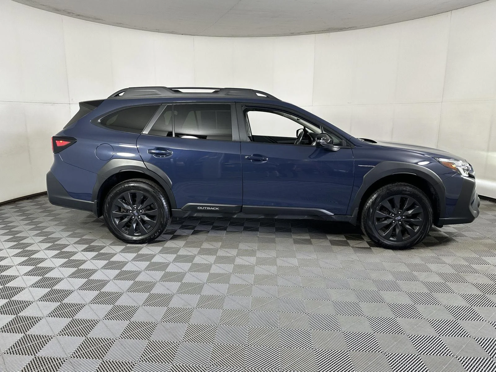 Used 2024 Cosmic Blue Pearl Subaru Onyx Edition image 8