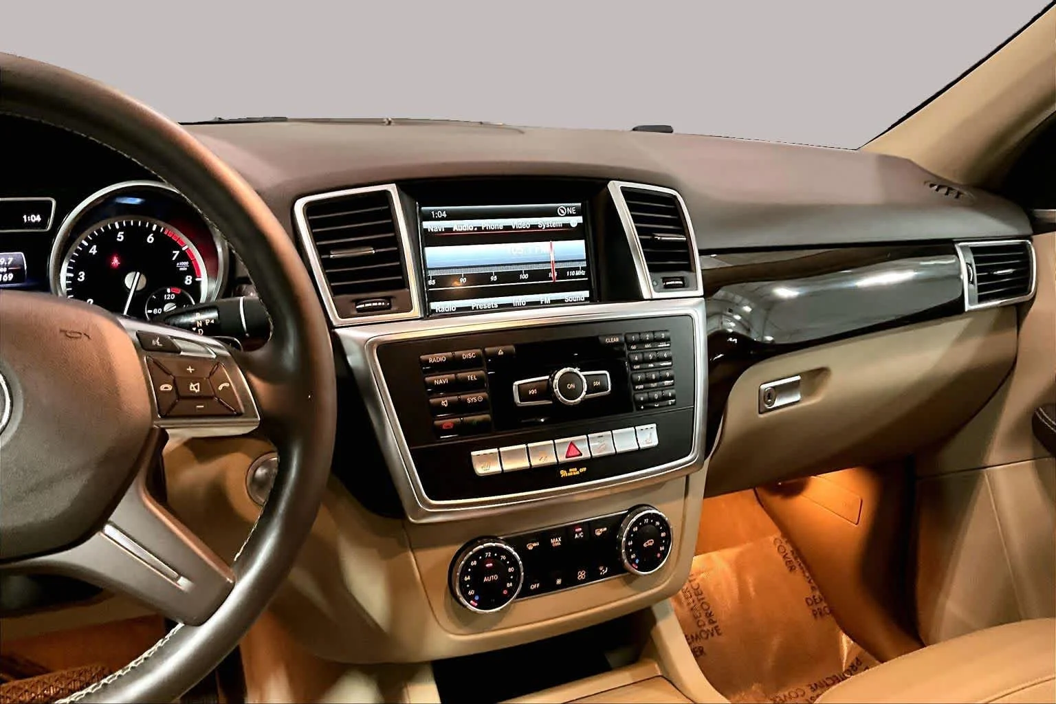 Used 2015 Polar White Mercedes-Benz ML 350 image 7
