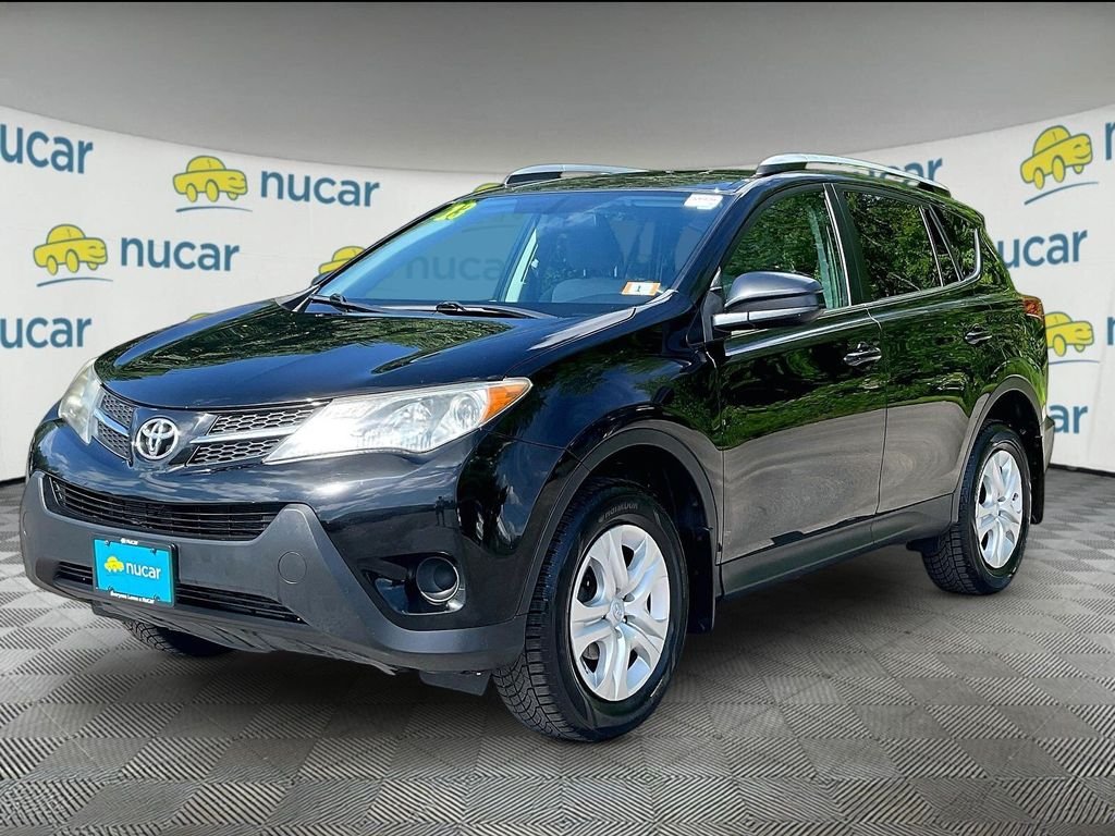Used 2013 Black Toyota LE image 3