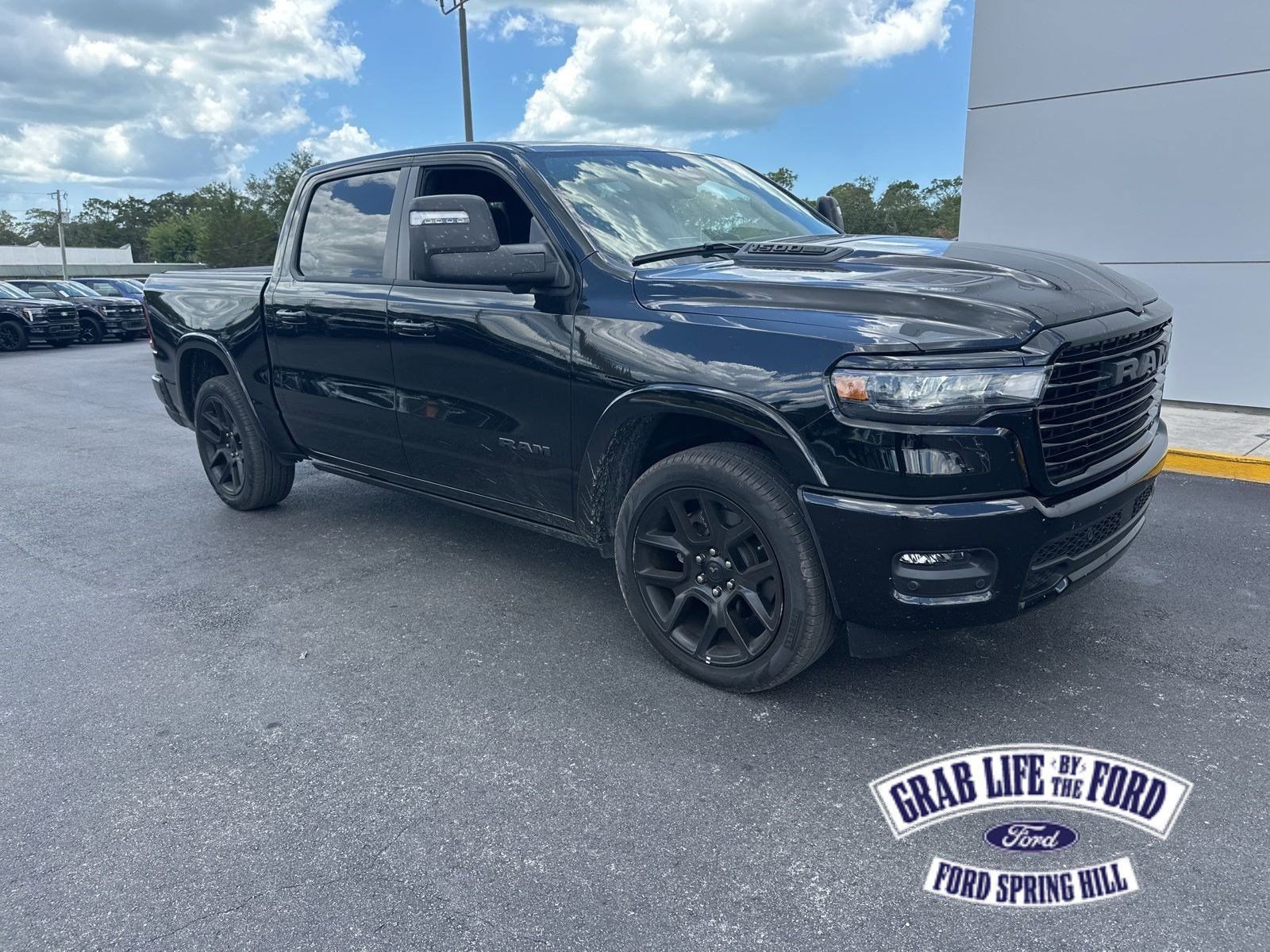 2025 RAM 1500 Laramie Crew Cab 5'7's photo