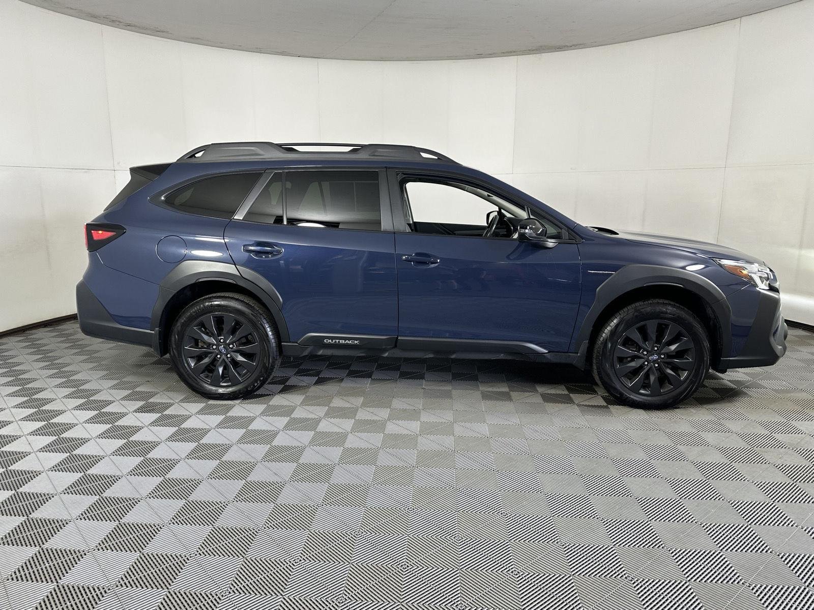 Used 2024 Cosmic Blue Pearl Subaru Onyx Edition image 8
