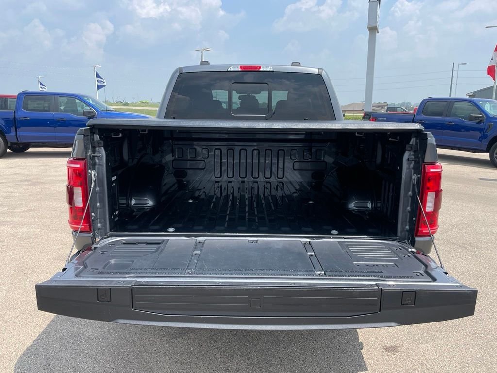 Used 2023 Gray Ford XLT image 32