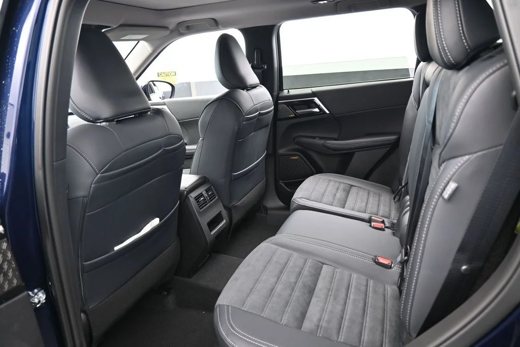 New 2026 Blue Mitsubishi SE 1.5T 2WD image 39