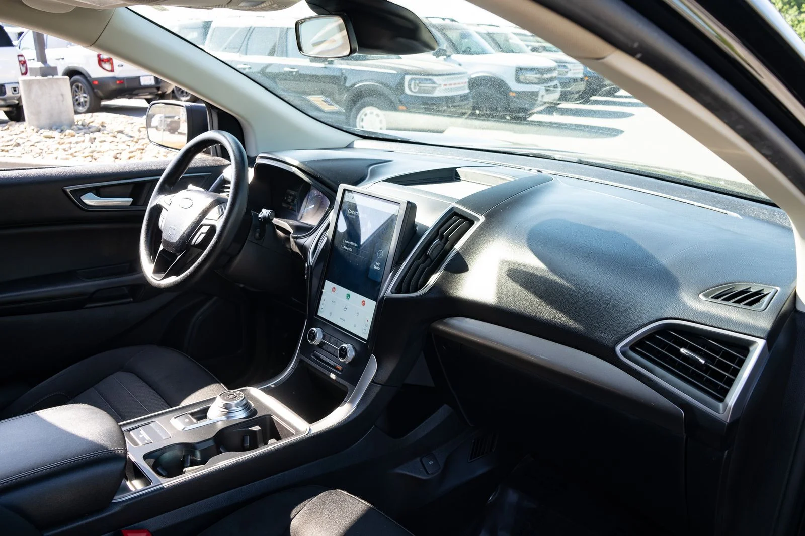 Used 2023 Black Ford SE image 21