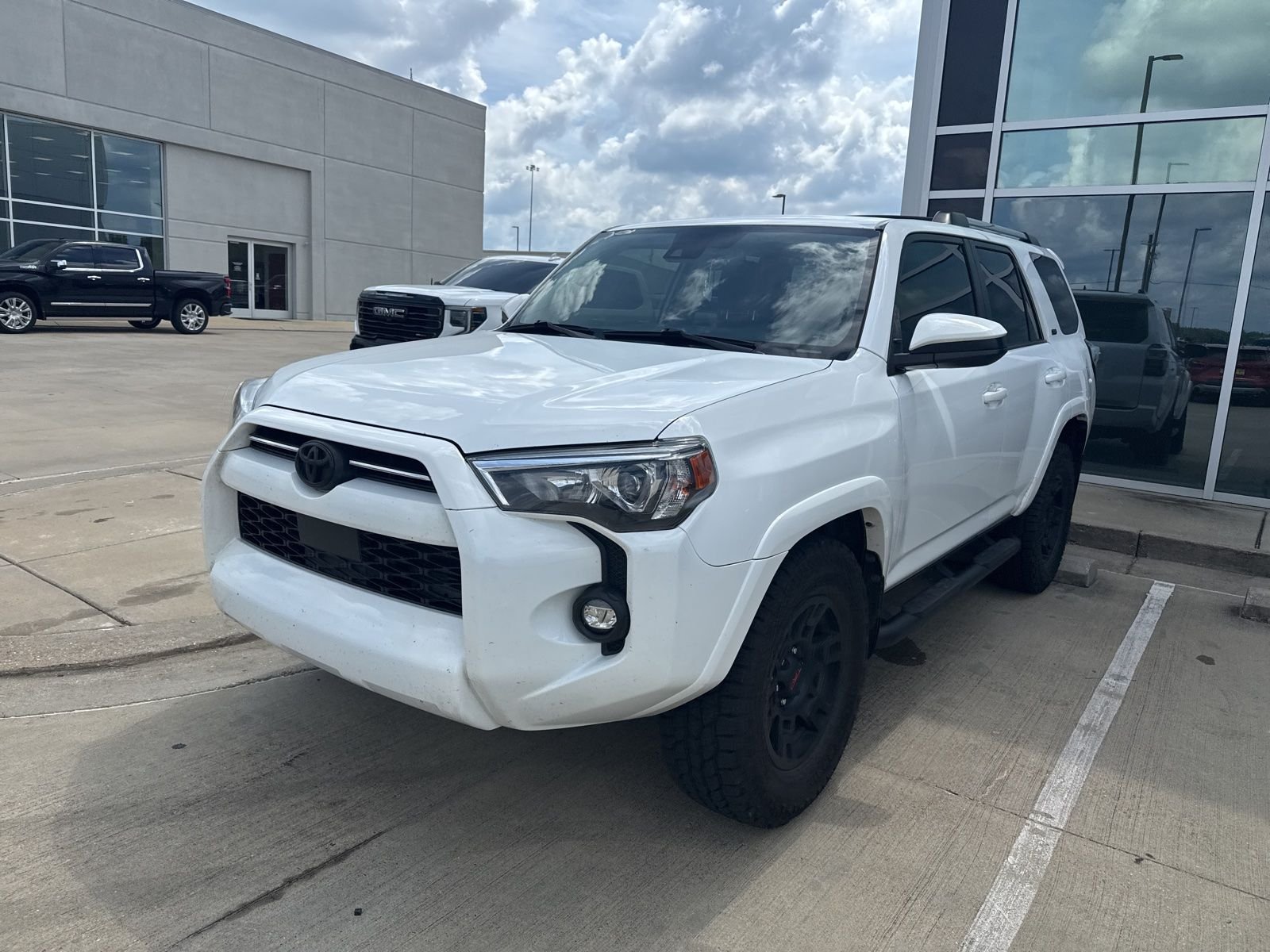 2021 Toyota 4Runner SR5 RWD V6's photo