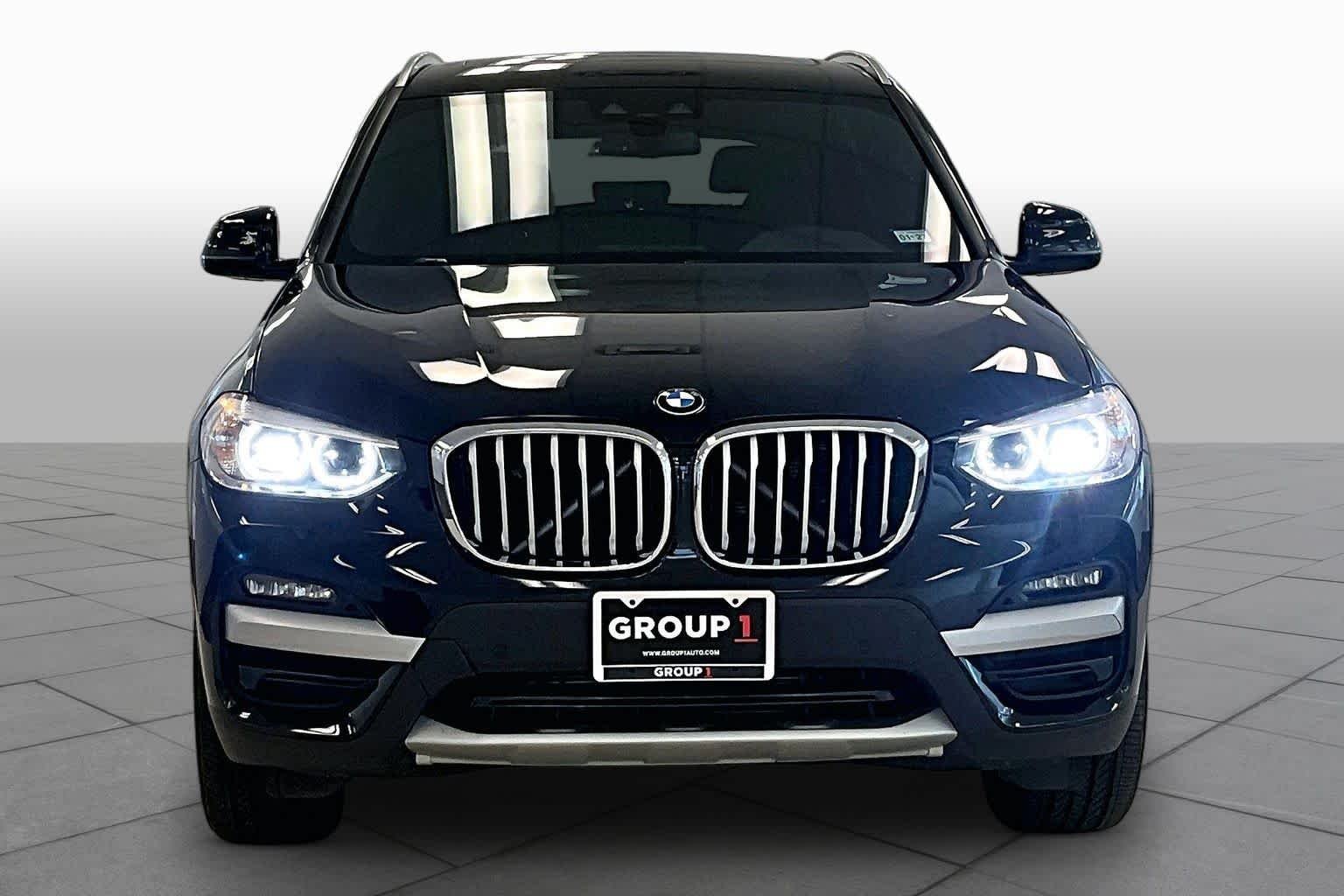 Used 2020 Jet Black BMW xDrive30i image 3